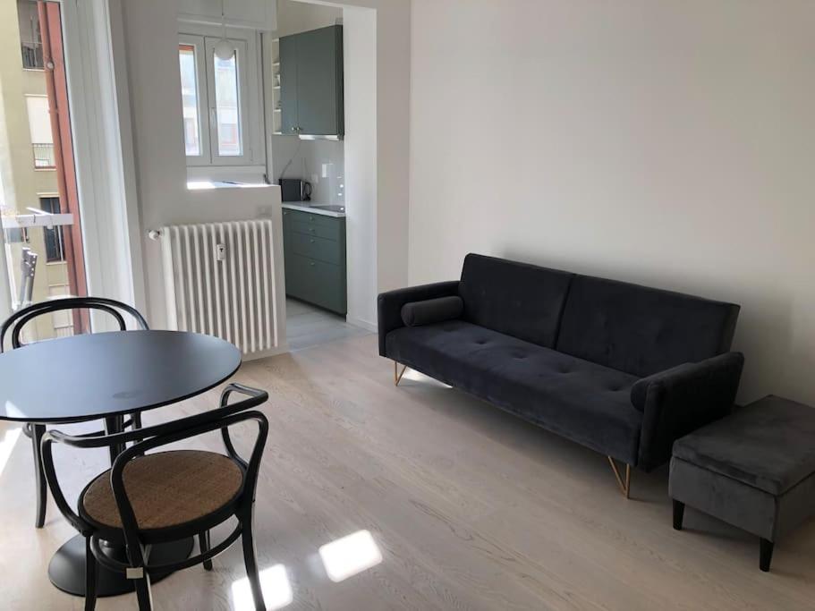 Milan New Apartment In Lively Central Area מראה חיצוני תמונה