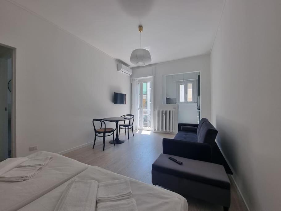 Milan New Apartment In Lively Central Area מראה חיצוני תמונה