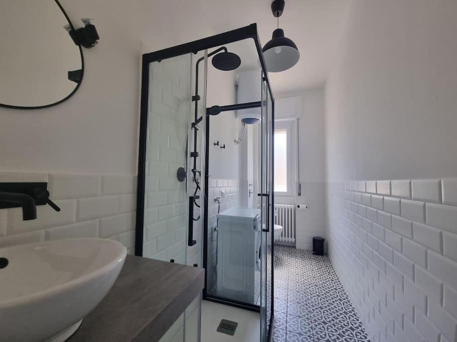 Milan New Apartment In Lively Central Area מראה חיצוני תמונה